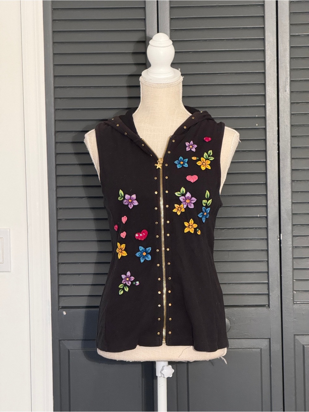Soul Revival Embroidered Sequin Crochet Vest Hoodie L